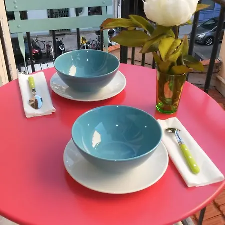Superbe 5 Personnes Plein Coeur Centre-ville Quartier Du Port De Apartment Nice